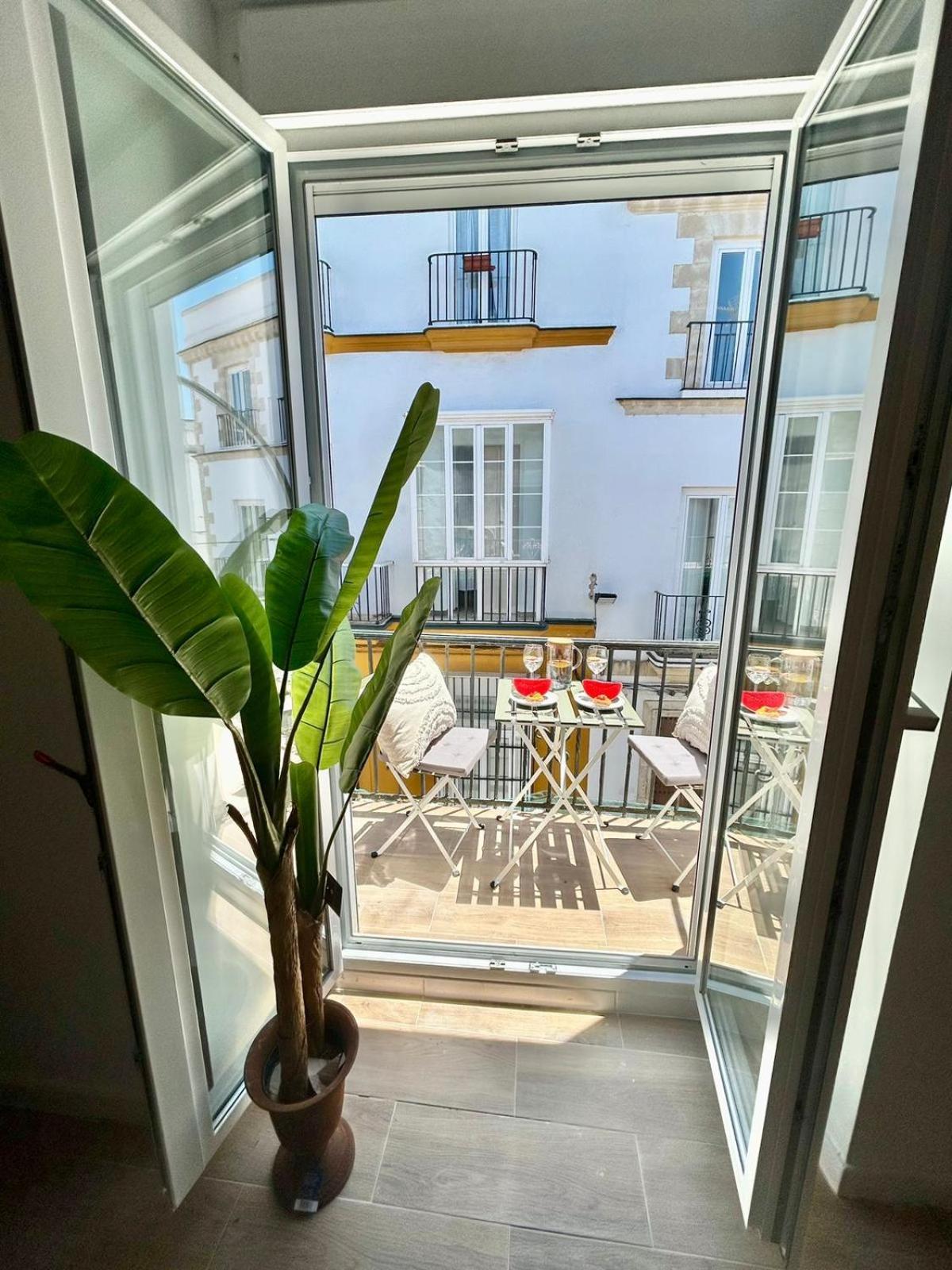 Gatu Casa Solera, Un Lugar Unico, "Preferente Para Mayores De 25 Anos Y Familias " เอลปูแอร์โต เด ซานตามาริอา ภายนอก รูปภาพ