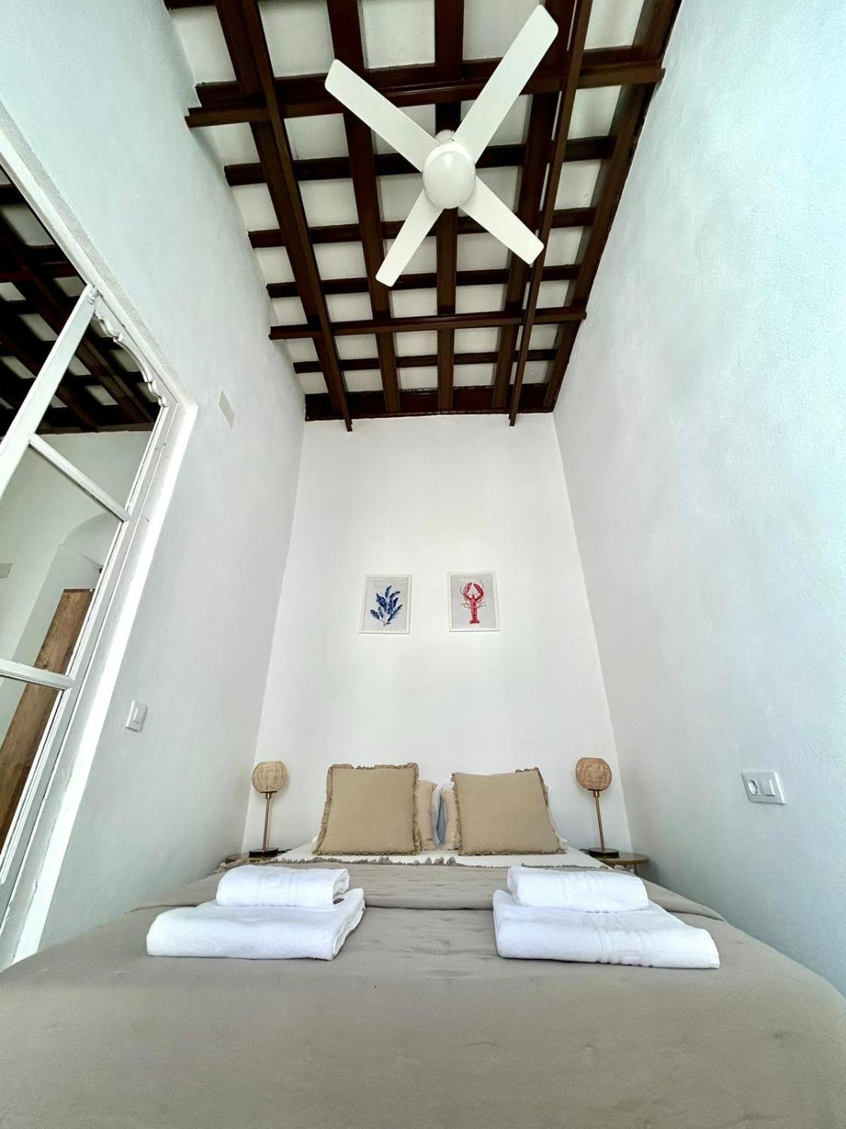 Gatu Casa Solera, Un Lugar Unico, "Preferente Para Mayores De 25 Anos Y Familias " เอลปูแอร์โต เด ซานตามาริอา ภายนอก รูปภาพ